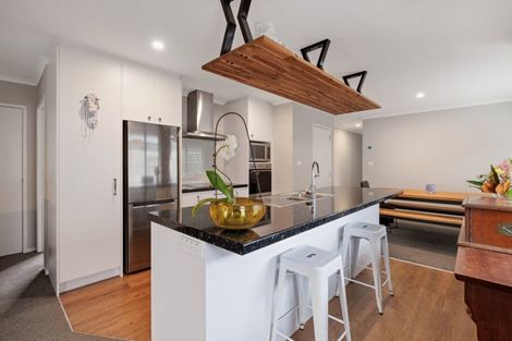 Photo of property in 17 Te Wharo Drive, Papamoa, 3118