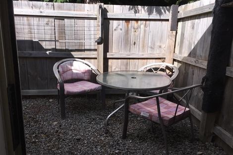 Photo of property in Acacia Flats, 1/205 Waikawa Road, Waikawa, Picton, 7220