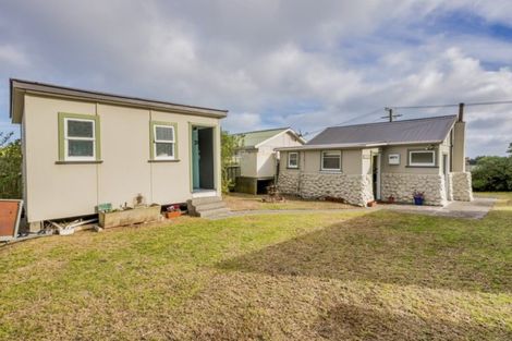 Photo of property in 106 Kahukura Avenue, Waitarere Beach, Levin, 5510