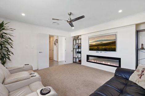 Photo of property in 27 Leet Crescent, Papamoa Beach, Papamoa, 3118