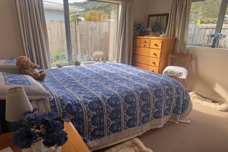 Photo of property in 255 Waikawa Road, Waikawa, Picton, 7220