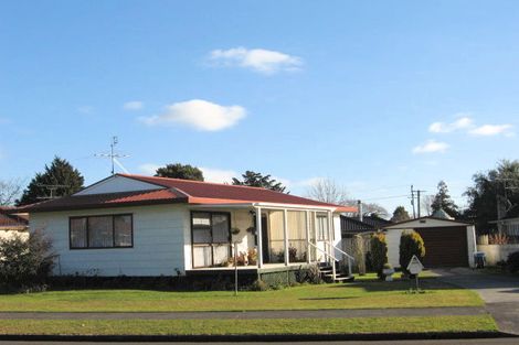 Photo of property in 5 Alpha Street, Papakura, 2110