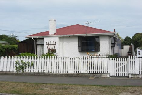 Photo of property in 18 Frensham Crescent, Woolston, Christchurch, 8062