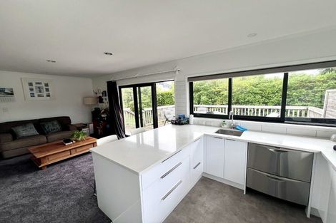 Photo of property in 6 Amorino Drive, Red Beach, 0932