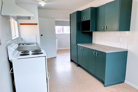 Photo of property in 65 Arimu Road, Papakura, 2110