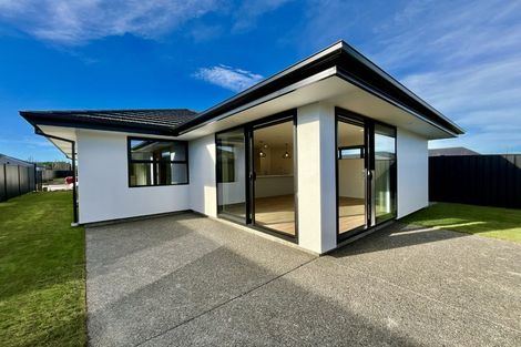 Photo of property in 11 Lintott Street, Kaiapoi, 7630