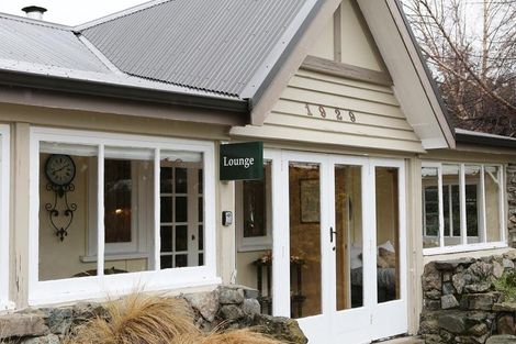 Photo of property in 5 Pioneer Drive, Lake Tekapo, 7999