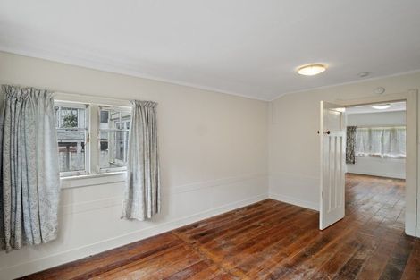 Photo of property in 319 Beach Road, Campbells Bay, Auckland, 0630