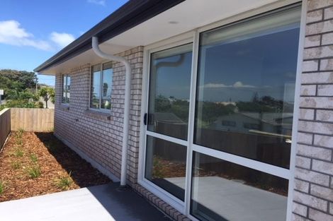 Photo of property in 11a Rishworth Avenue, Stanmore Bay, Whangaparaoa, 0932