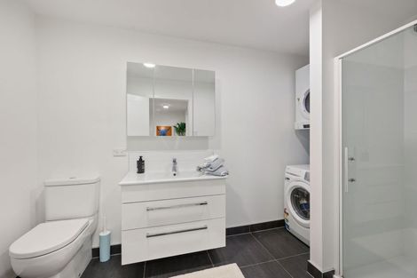 Photo of property in 24 Judkins Crescent, Cockle Bay, Auckland, 2014