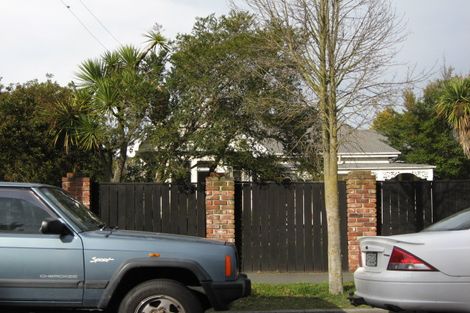 Photo of property in 42 Hawkesbury Avenue, St Albans, Christchurch, 8014