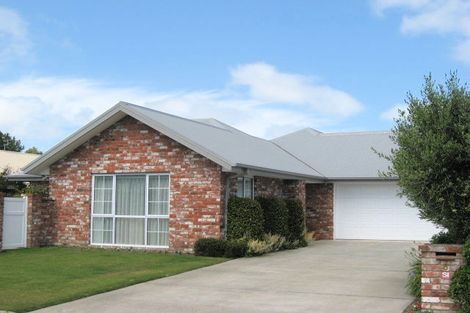 Photo of property in 8 Avon Gate, Russley, Christchurch, 8042