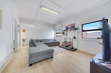 Photo of property in 43 Jellicoe Avenue, Tuakau, 2121