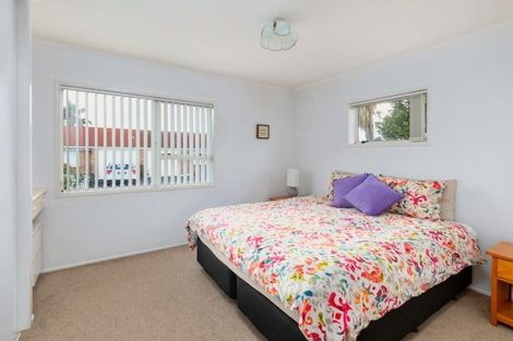 Photo of property in 2/171 Pigeon Mountain Road, Half Moon Bay, Auckland, 2012