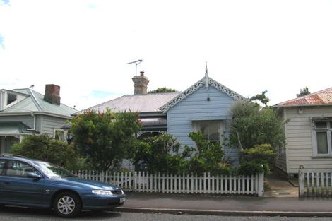 Photo of property in 21 Anne Street, Devonport, Auckland, 0624