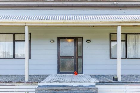 Photo of property in 95 Queen Street, Westport, 7825