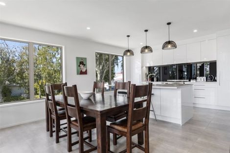 Photo of property in 76 Edgecumbe Road, Tauranga, 3110