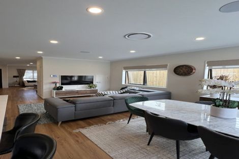 Photo of property in 92 Ksenia Drive, Flat Bush, Auckland, 2019