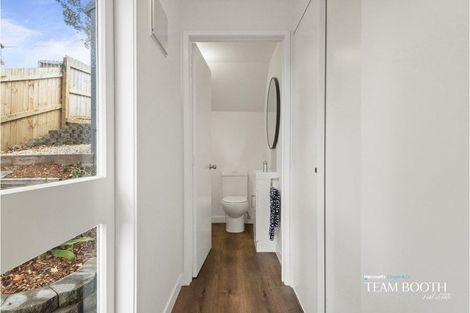 Photo of property in 2/22 Rangatira Road, Birkenhead, Auckland, 0626