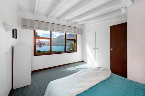 Photo of property in 44 Arawata Terrace, Sunshine Bay, Queenstown, 9300