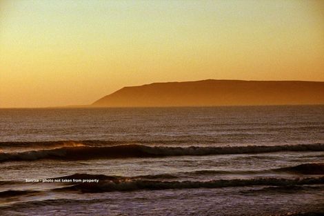 Photo of property in 934 Mahia East Coast Road, Mahia, 4198