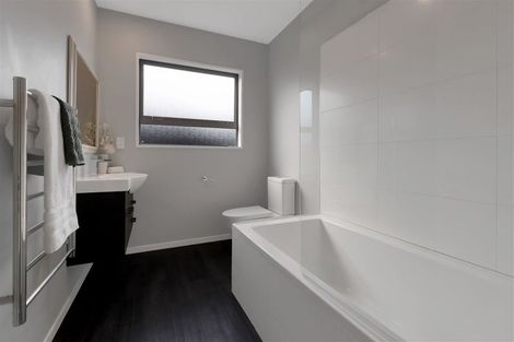 Photo of property in 10 Aroha Street, Pegasus, 7612