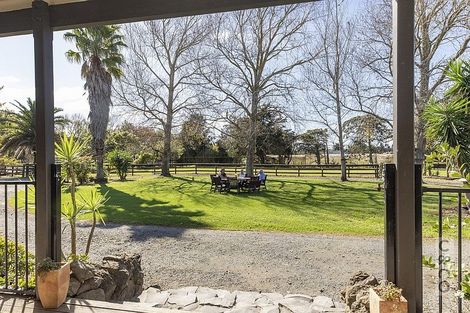 Photo of property in 2246 State Highway 16, Helensville, 0875