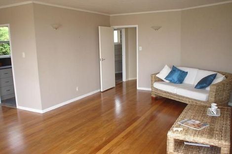 Photo of property in 729 East Coast Road, Browns Bay, Auckland, 0630