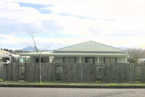 Photo of property in 106 George Street, Hikurangi, 0114