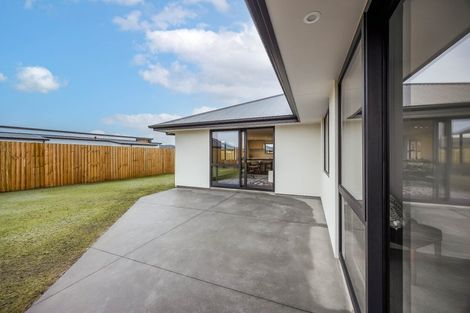 Photo of property in 17 Ned Place, Halswell, Christchurch, 8025