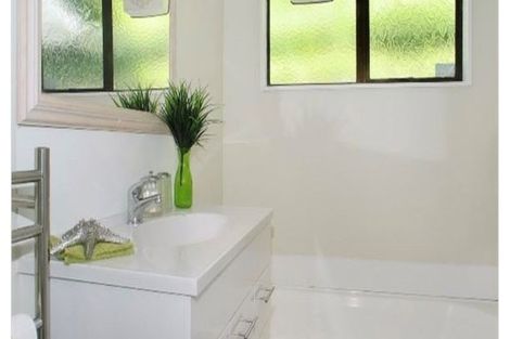 Photo of property in 20 Forglen Place, Tawa, Wellington, 5028