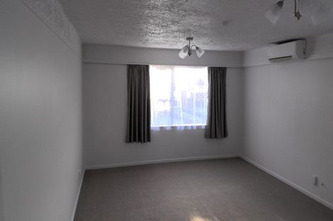 Photo of property in 53 Great South Road, Papakura, 2110