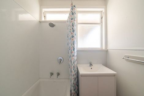 Photo of property in 7a Butler Place, Fairfield, Hamilton, 3214