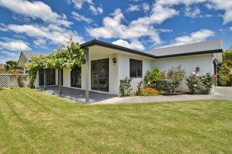 Photo of property in 71 Avenue Road, Greenmeadows, Napier, 4112