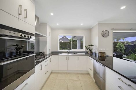 Photo of property in 33 Hinau Road, Karaka, Papakura, 2113