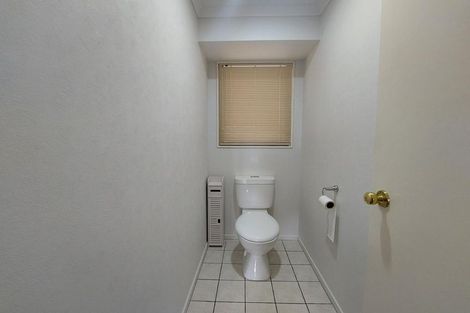 Photo of property in 4/57 Whitford Road, Botany Downs, Auckland, 2014