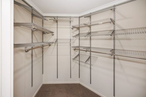 Photo of property in 7 Lorenzo Place, Kelvin Grove, Palmerston North, 4414