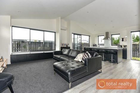 Photo of property in 6 Killarney Avenue, Halswell, Christchurch, 8025