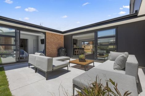 Photo of property in 97 The Boulevard, Papamoa Beach, Papamoa, 3118