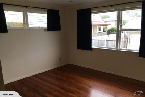 Photo of property in 15 Wylie Avenue, Sunnynook, Auckland, 0620