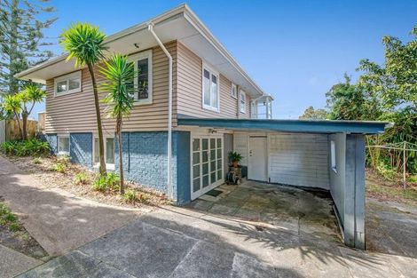 Photo of property in 1/73 Chivalry Road, Glenfield, Auckland, 0629