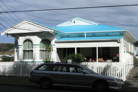 Photo of property in 96 Russell Terrace, Berhampore, Wellington, 6023