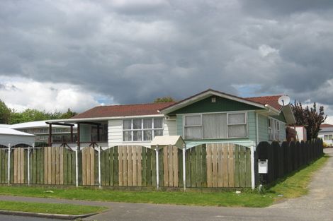 Photo of property in 4 Burbank Avenue, Manurewa, Auckland, 2102