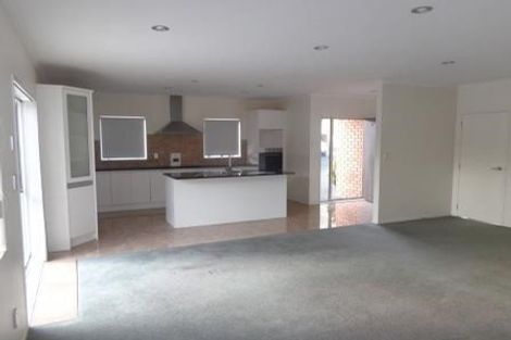 Photo of property in 11a Poinsettia Place, Henderson, Auckland, 0610