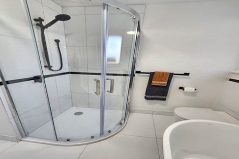 Photo of property in 16a Shaw Avenue, North New Brighton, Christchurch, 8083