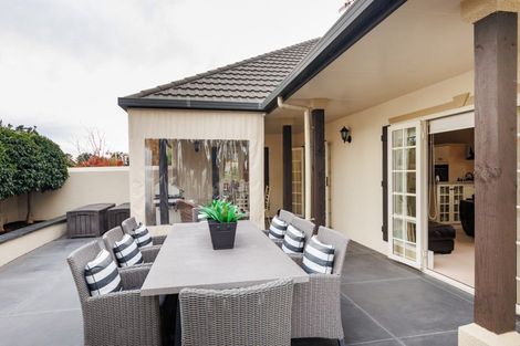 Photo of property in 35 Cashmere Drive, Fitzherbert, Palmerston North, 4410