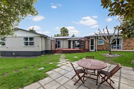 Photo of property in 81 Sturges Road, Henderson, Auckland, 0612