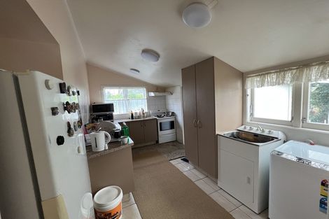 Photo of property in 48 Brandon Road, Glen Eden, Auckland, 0602