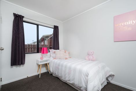 Photo of property in 5 Posa Avenue, Henderson, Auckland, 0612