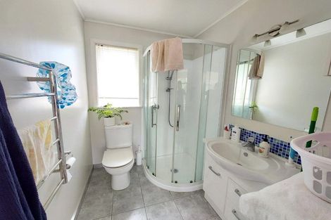 Photo of property in 1/43 Stanley Avenue, Milford, Auckland, 0620